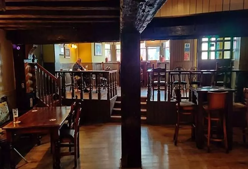 ユースホステル The Star Inn