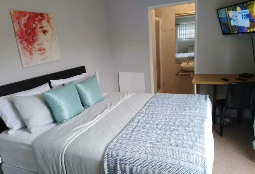 Bed & Breakfast Cottage On Clarke