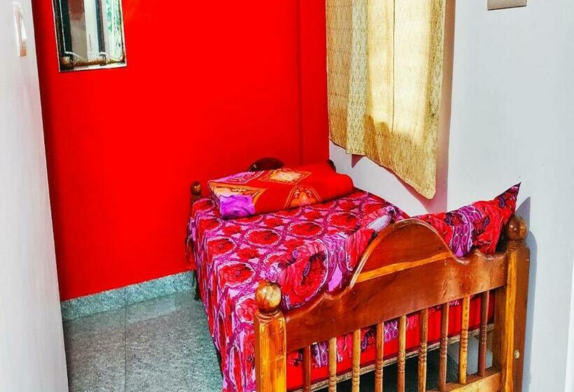 Отель Staymaker Nrupatunga Homestay Agumbe