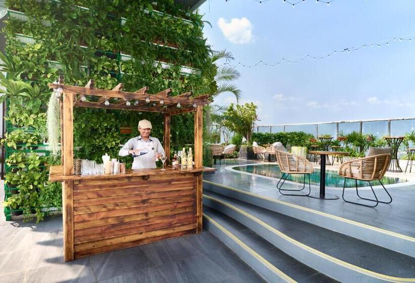 בית מלון כפרי The Peninsula Phnom Penh