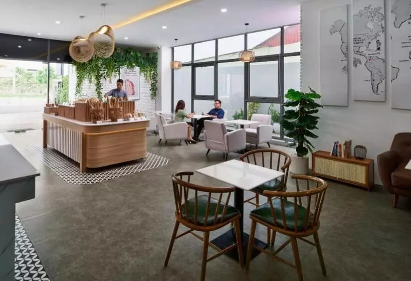 ホテル The Peninsula Phnom Penh