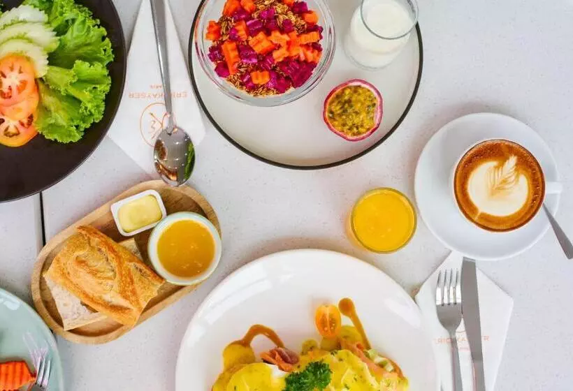 ホテル The Peninsula Phnom Penh