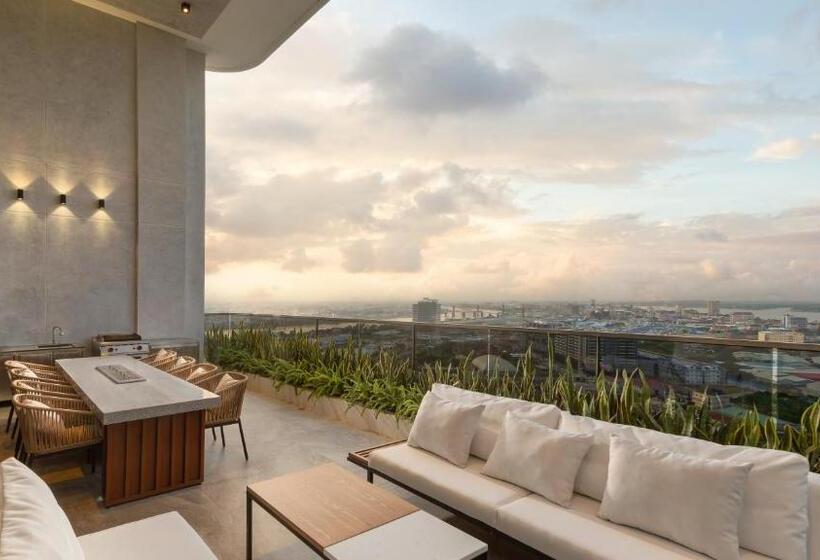 בית מלון כפרי The Peninsula Phnom Penh