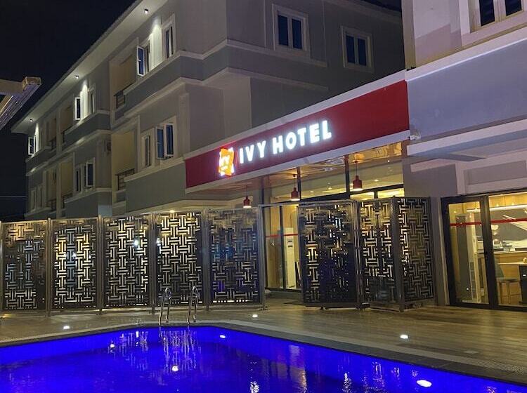 Ivy Hotel Emerald