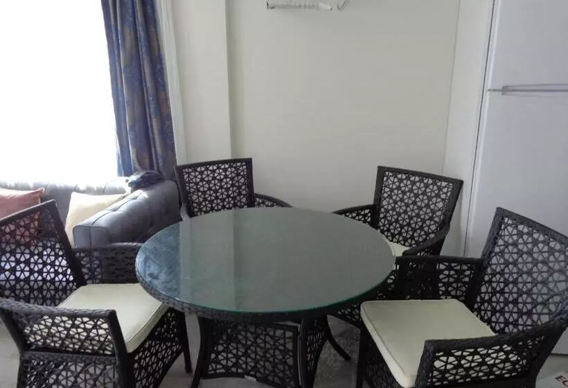 Krali̇yet Konaklari