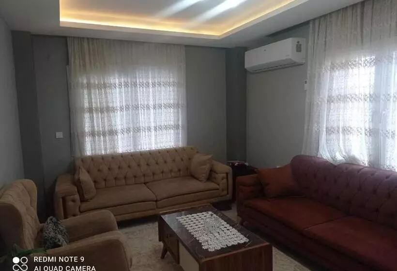 Krali̇yet Konaklari
