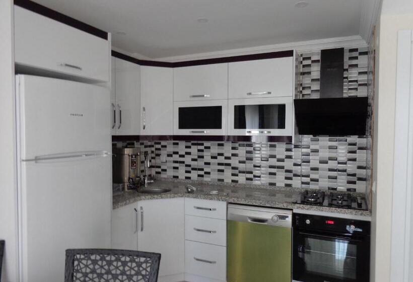 Krali̇yet Konaklari