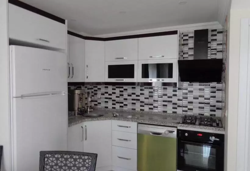 Krali̇yet Konaklari