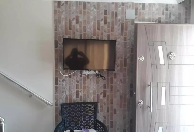 Krali̇yet Konaklari