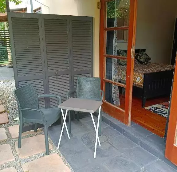 Majatalo 33 On Smuts Selborne