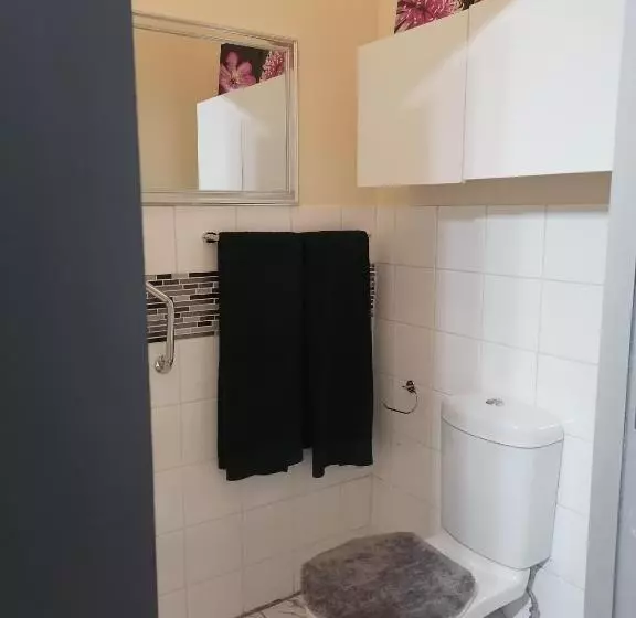 Majatalo 33 On Smuts Selborne