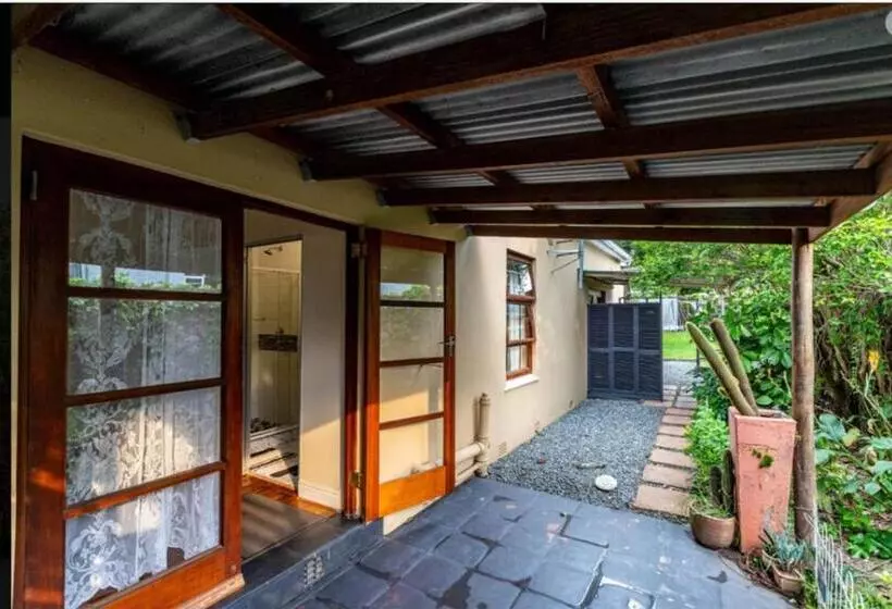 Majatalo 33 On Smuts Selborne