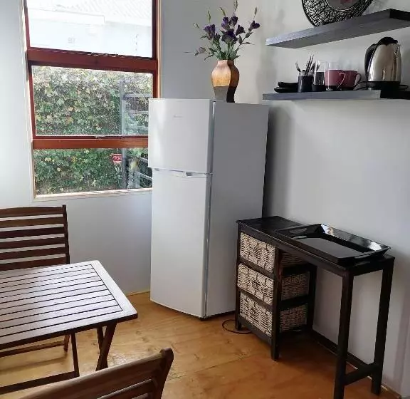 Majatalo 33 On Smuts Selborne