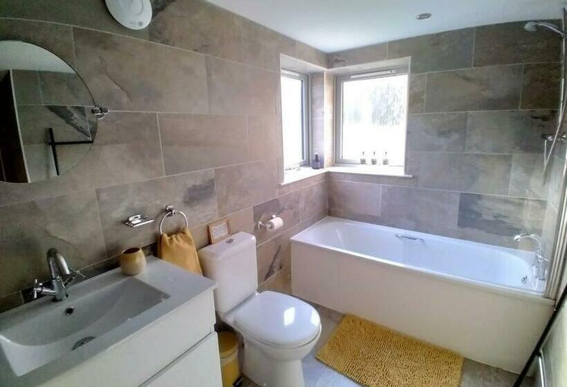 Betula Chalet – Coast & Country In The Highlands