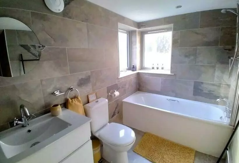 Betula Chalet – Coast & Country In The Highlands