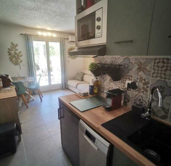 La Terrasse Ensoleillée De Sausset : Le Citronnier