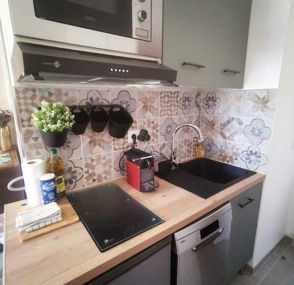 La Terrasse Ensoleillée De Sausset : Le Citronnier