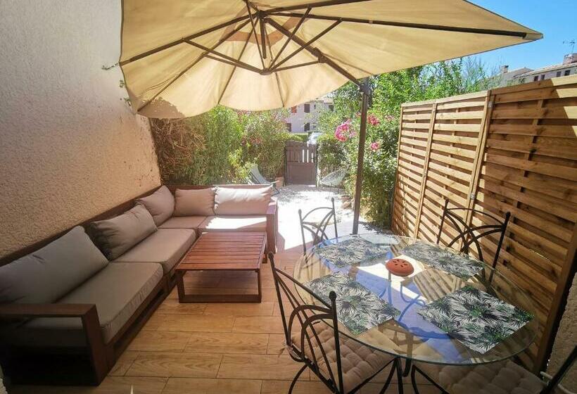 La Terrasse Ensoleillée De Sausset : Le Citronnier