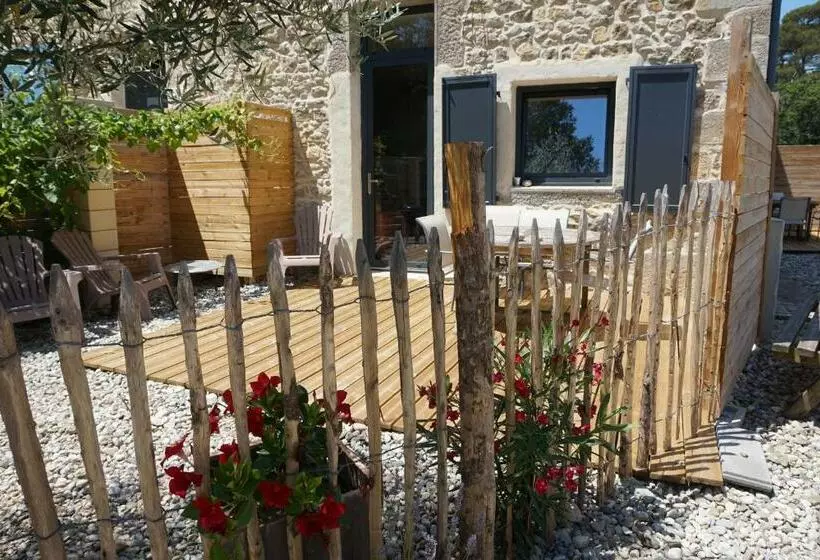Maisons De Vacances Pour Troubadours