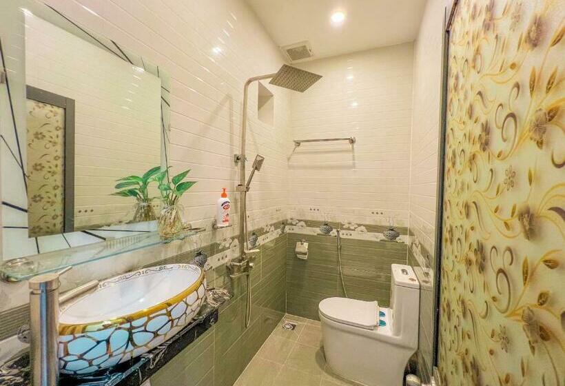 پانسیون Homestay Qhome