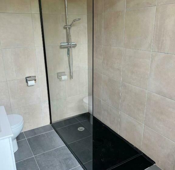 Пансион Luxury Guest House In The Centre Of Argeles Gazost