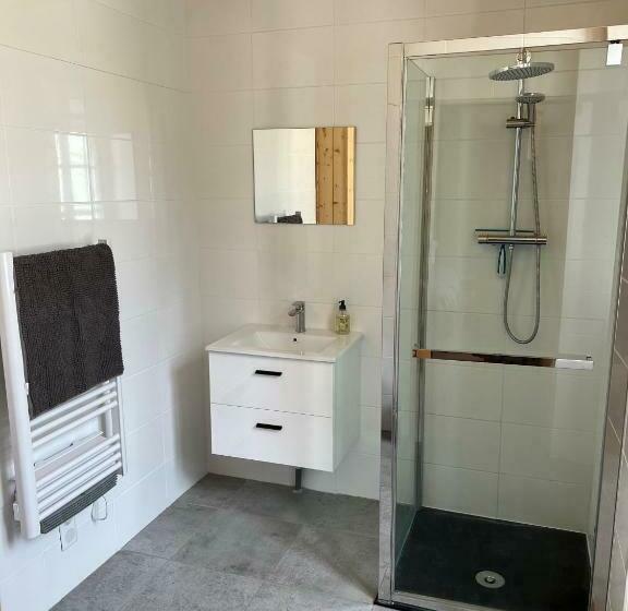 Пансион Luxury Guest House In The Centre Of Argeles Gazost