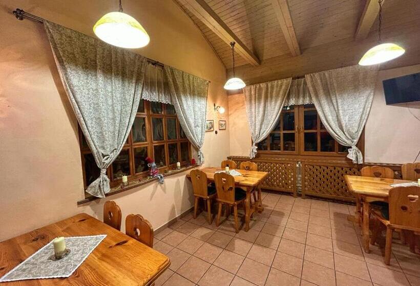 膳宿费 Penzión šafran