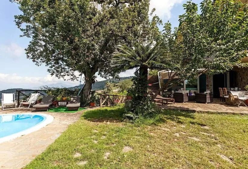 Amore Rentals   Villa The Stone On The Sea