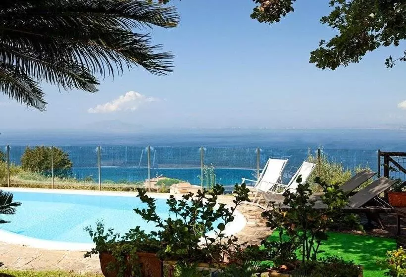 Amore Rentals   Villa The Stone On The Sea