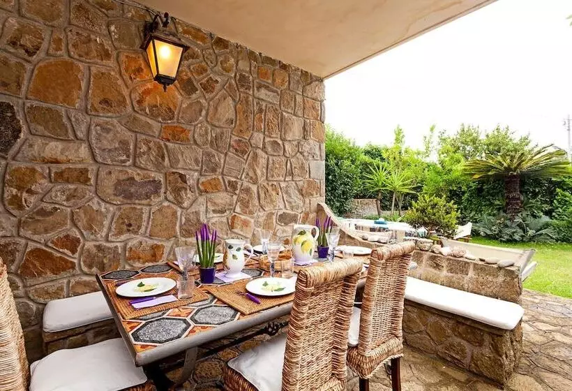 Amore Rentals   Villa The Stone On The Sea