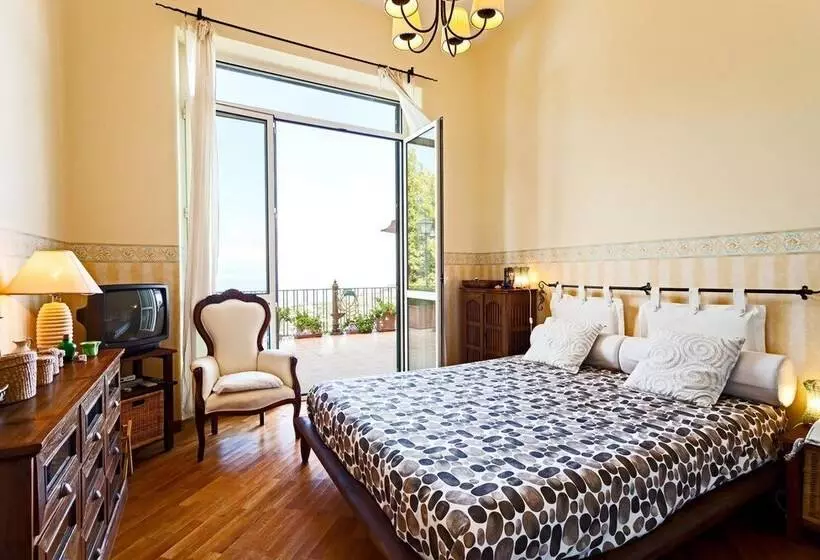 Amore Rentals   Villa The Stone On The Sea