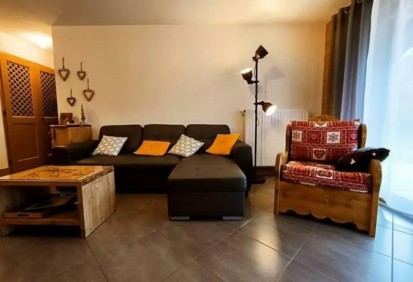 Appartement Cosy Avec Terrasse Et Parking Privé, Centre Village à 2 Pas Et Arrêt Ski Bus Proche   Fr