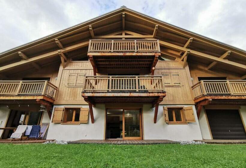 Appartement Cosy Avec Terrasse Et Parking Privé, Centre Village à 2 Pas Et Arrêt Ski Bus Proche Fr