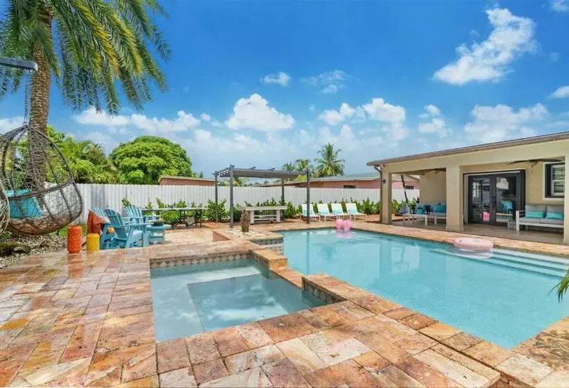 Oasis With Pool Spa Games 5br L21