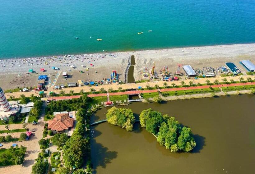 پانسیون Apartments Black Sea Resort Luxe