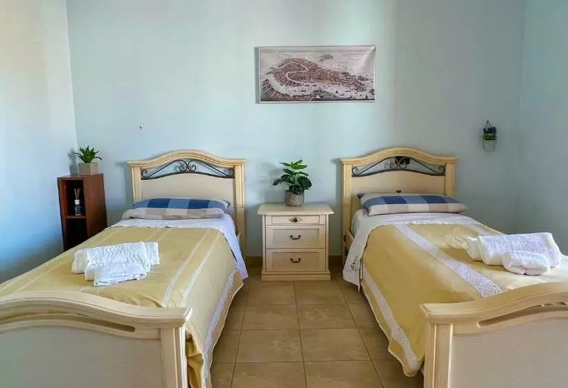 T Rex ⭑⭑⭑⭑⭑   Appartamento Elegante Con Idromassaggio