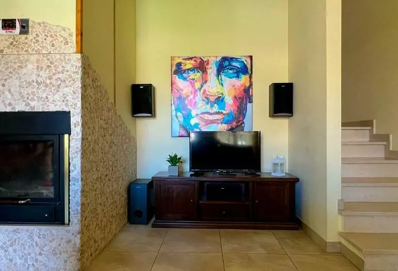 T Rex ⭑⭑⭑⭑⭑   Appartamento Elegante Con Idromassaggio