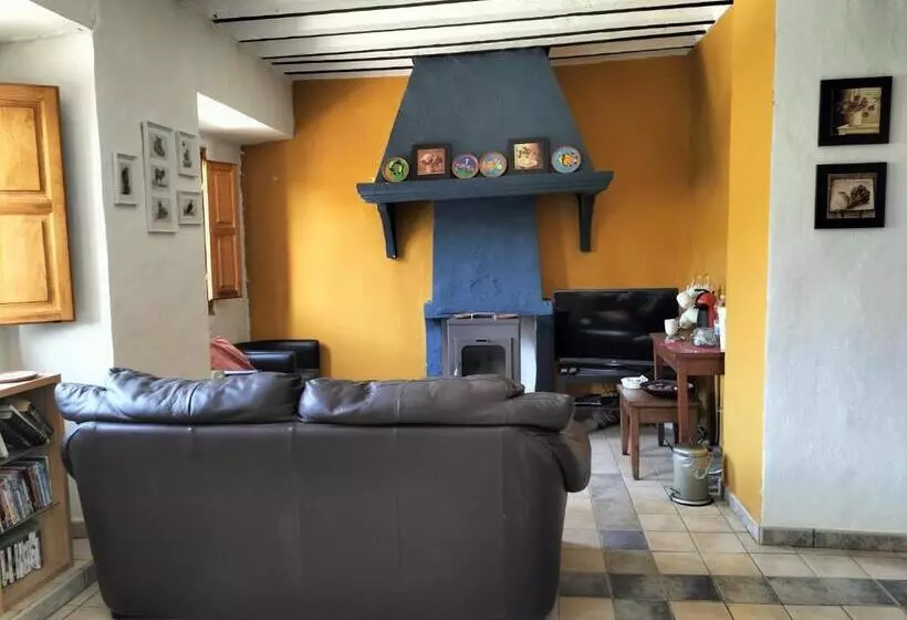 Aamiaismajoitus (B&B) Casa El Castano