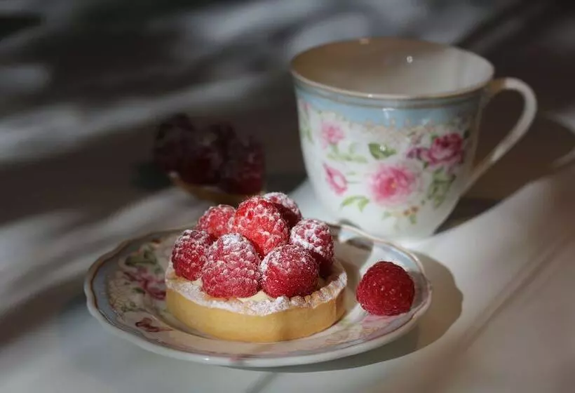Aamiaismajoitus (B&B) Malis Castera Le Petit Château