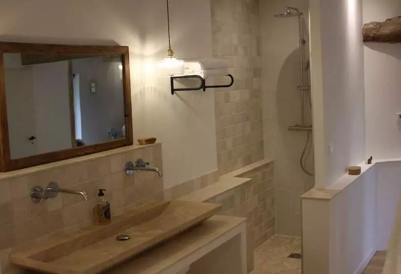 Aamiaismajoitus (B&B) Malis Castera Le Petit Château