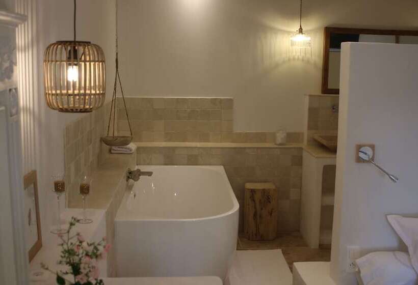 住宿加早餐  Malis Castera Le Petit Château