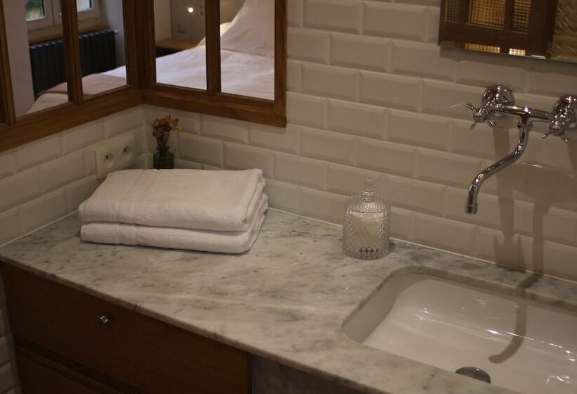 住宿加早餐  Malis Castera Le Petit Château