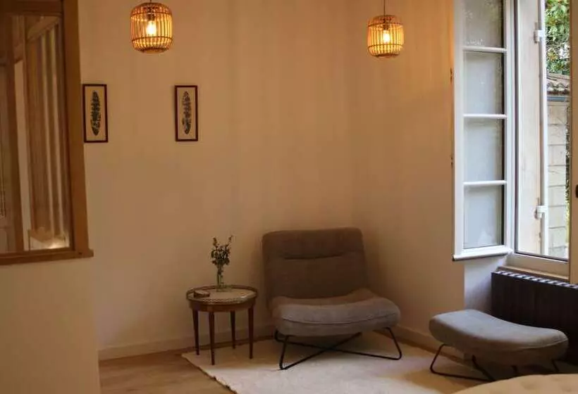 Aamiaismajoitus (B&B) Malis Castera Le Petit Château