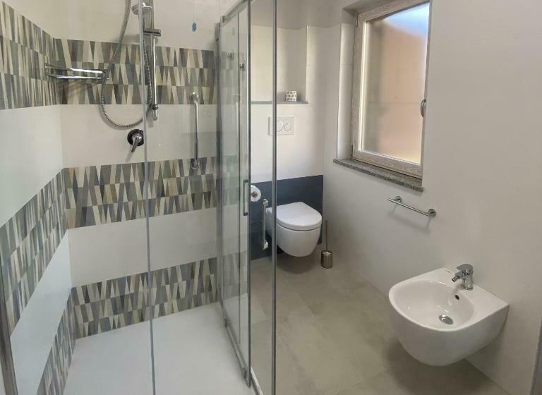 تختخواب و صبحانه Vatikurca