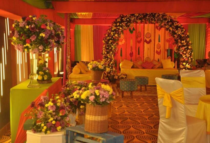 Hotel Arch Plaza   Near Delhi Airport