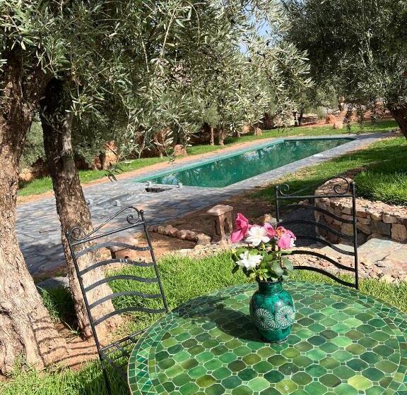 Hotel Bin Jbal Resort