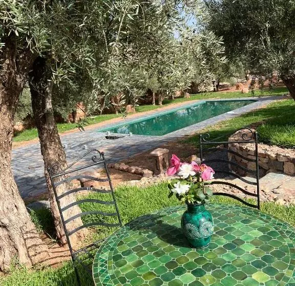 هتل Bin Jbal Resort