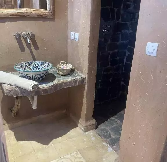 هتل Bin Jbal Resort