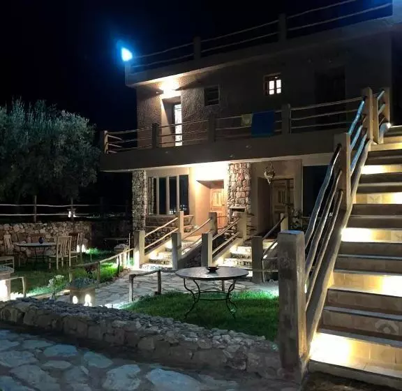 هتل Bin Jbal Resort