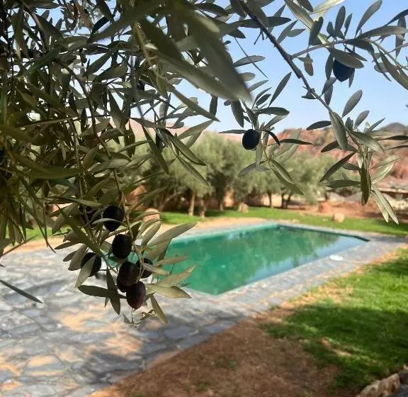هتل Bin Jbal Resort